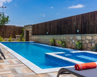 Kaş Sarıbelen'de Doğa Manzaralı, Özel Havuzlu, Lüks Villa - 4