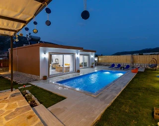 Kaş Sarıbelen'de Doğayla İç İçe, Özel Havuzlu, Kiralık Balayı Villası - 1