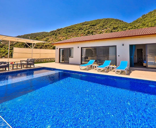Kaş Sarıbelen'de Gözlerden Uzak Konumda, Özel Havuzlu, Muhafazakar Villa - 1