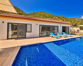 Kaş Sarıbelen'de Gözlerden Uzak Konumda, Özel Havuzlu, Muhafazakar Villa - 3