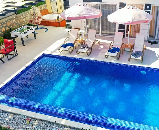 Kaş Sarıbelen'de Huzurlu Konumda, Özel Havuzlu, Jakuzili Villa - 1