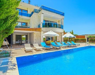 Kaş Sarıbelen'de Kalabalık Aileler İçin Uygun, Özel Havuzlu, Kiralık Villa - 1