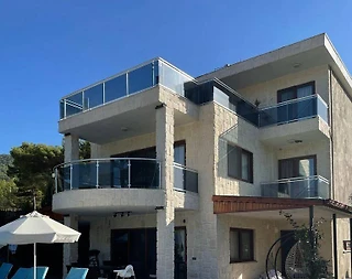 Kaş Sarıbelen'de Kalabalık Aileler İçin Uygun, Özel Havuzlu, Şık Villa - 1