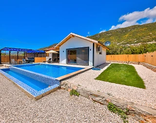 Kaş Sarıbelen'de Muhteşem Doğa Manzaralı, Özel Havuzlu, Lüks Villa - 3