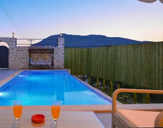 Kaş Sarıbelen'de Muhteşem Doğada, Özel Havuzlu, 1+1 Villa - 4