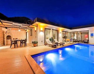 Kaş Sarıbelen'de Muhteşem Doğada, Özel Havuzlu, Sauna ve Hamamlı Villa - 1