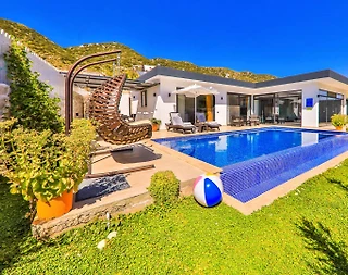 Kaş Sarıbelen'de Muhteşem Doğada, Özel Havuzlu, Sauna ve Hamamlı Villa - 1