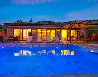 Kaş Sarıbelen'de Muhteşem Doğada, Özel Havuzlu, Taş Villa - 1