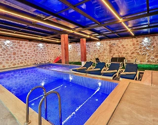 Kaş Sarıbelen'de Nezih Konumda, Özel Havuzlu, Kiralık Villa - 2