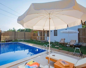 Kaş Hacıoğlan'da Orman Manzaralı, Özel Havuzlu, Konforlu Villa - 3