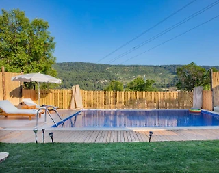 Kaş Hacıoğlan'da Orman Manzaralı, Özel Havuzlu, Konforlu Villa - 4