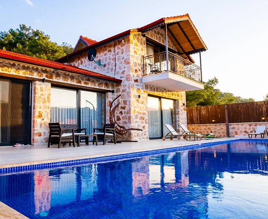 Kaş Sarıbelen'de Otantik Tasarımlı, Özel Havuzlu, 4 Kişilik Villa - 1
