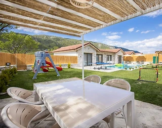 Kaş Sarıbelen'de Otantik Tasarımlı, Özel Havuzlu, Olanaklı Villa - 5