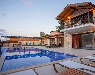 Kaş Sarıbelen'de Otantik Tasarımlı, Özel Havuzlu, 4 Kişilik Villa - 3