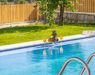 Kaş Sarıbelen'de Merkezi Konumda, Özel Havuzlu, Jakuzili Villa - 5