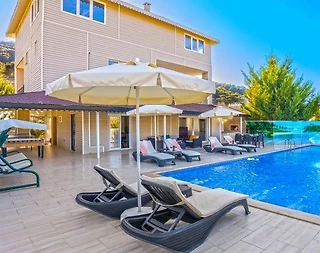 Kaş Sarıbelen'de Sakin Doğada, Özel Havuzlu, 6 Kişilik Villa - 1