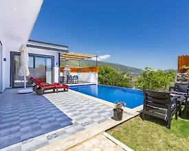 Kaş Sarıbelen'de Sakin Konumda, Özel Havuzlu, Balayı Villası - 2