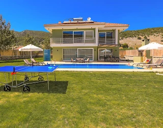 Kaş Sarıbelen’de Çocuklar İçin Oyun Alanlı, Özel Havuzlu, Kiralık Villa - 1