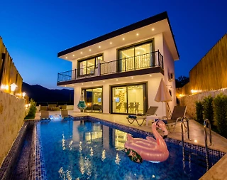 Kaş Sarıbelen'de Sakin Konumda, Özel Havuzlu, Jakuzili Villa - 1
