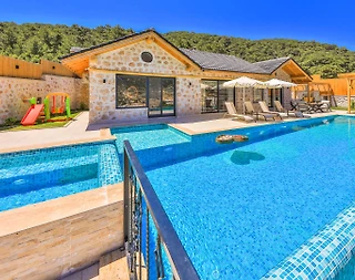 Kaş Sarıbelen'de Sakin Konumda, Özel Havuzlu, Taş Villa - 5