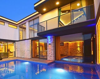 Kaş Sarıbelen'de Huzurlu Doğada, Özel Havuzlu, Lüks Villa - 1