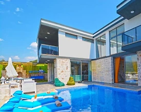 Kaş Sarıbelen'de Huzurlu Doğada, Özel Havuzlu, Lüks Villa - 2