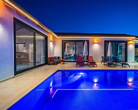 Kaş Sarıbelen'de Sesiz Konumda, Jakuzili, Modern Tasarımlı Villa - 2