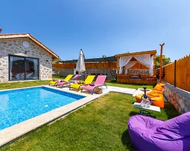 Kaş Sarıbelen'de Sesiz Konumda, Özel Havuzlu, Jakuzili Villa - 2