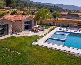 Kaş Sarıbelen'de Sesiz Konumda, Özel Havuzlu, Taş Villa - 2