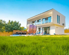 Kaş Sarıbelen'de Yemyeşil Bahçe İçerisinde, Özel Havuzlu, 2+1 Villa - 2