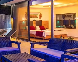 Kaş Sarıbelen'de Yemyeşil Doğada, Özel Havuzlu, Konforlu Villa - 2