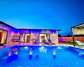 Kaş Uğrar'da Enfes Doğada, Özel Havuzlu, Jakuzili Villa - 2