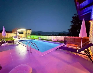 Kaş Uğrar'da Enfes Doğada, Özel Havuzlu, Jakuzili Villa - 4