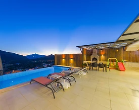Kaş Ulugöl'de Doğa İçerisinde, Özel Havuzlu ve Jakuzili, Kiralık Villa - 3