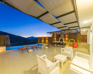 Kaş Ulugöl'de Doğa İçerisinde, Özel Havuzlu ve Jakuzili, Kiralık Villa - 4