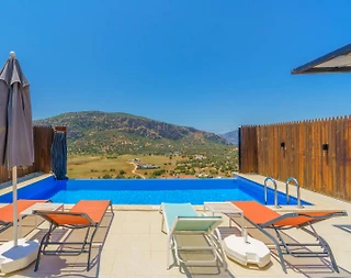 Kaş Ulugöl'de Doğa İçerisinde, Özel Havuzlu ve Jakuzili, Kiralık Villa - 4