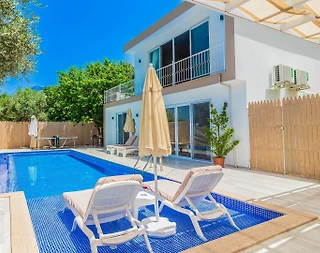 Kaş Üzümlü'de Çekirdek Ailelere Uygun, Özel Havuzlu, Jakuzili Villa - 4