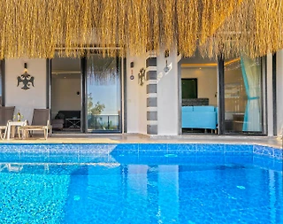 Kaş Üzümlü'de Balayı Çiftlerine Uygun, Özel Havuzlu, Jakuzili Villa - 4