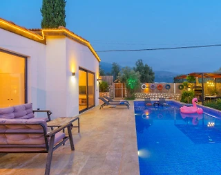 Kaş Üzümlü'de Balayı Çiftlerine Uygun, Özel Havuzlu, Konforlu Villa - 3