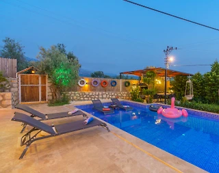Kaş Üzümlü'de Balayı Çiftlerine Uygun, Özel Havuzlu, Konforlu Villa - 4