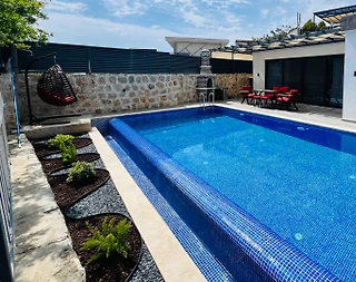 Kaş Üzümlü'de Balayı Çiftlerine Uygun, Özel Havuzlu, Modern Villa - 4