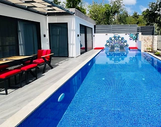 Kaş Üzümlü'de Balayı Çiftlerine Uygun, Özel Havuzlu, Modern Villa - 2