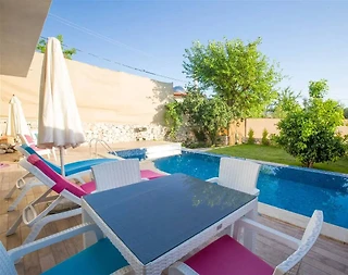 Kaş Üzümlü'de Balayı Çiftlerine Uygun, Özel Havuzlu, Tatil Villası - 4