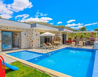 Kaş Üzümlü'de Çekirdek Ailelere Uygun, Özel Havuzlu, 2+1 Villa - 1