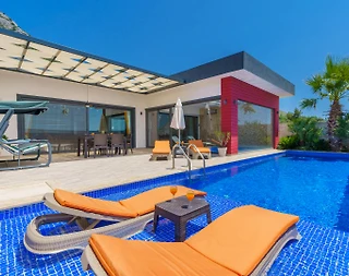 Kaş Üzümlü'de Çekirdek Ailelere Uygun, Özel Havuzlu, Eşsiz Villa - 1