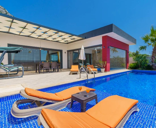 Kaş Üzümlü'de Çekirdek Ailelere Uygun, Özel Havuzlu, Eşsiz Villa - 1