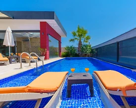 Kaş Üzümlü'de Çekirdek Ailelere Uygun, Özel Havuzlu, Eşsiz Villa - 2