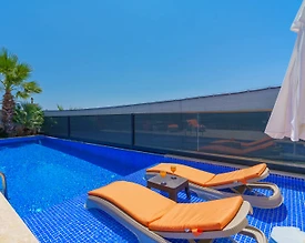 Kaş Üzümlü'de Çekirdek Ailelere Uygun, Özel Havuzlu, Eşsiz Villa - 3