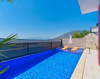 Kaş Üzümlü'de Çekirdek Ailelere Uygun, Özel Havuzlu, Eşsiz Villa - 4