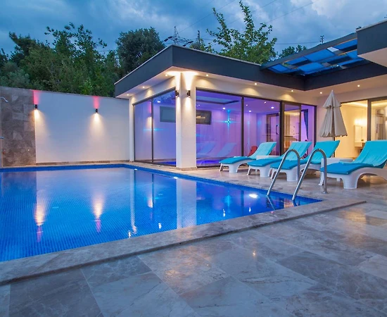 Kaş Üzümlü'de Çekirdek Ailelere Uygun, Özel Havuzlu, Tatil Villası - 1